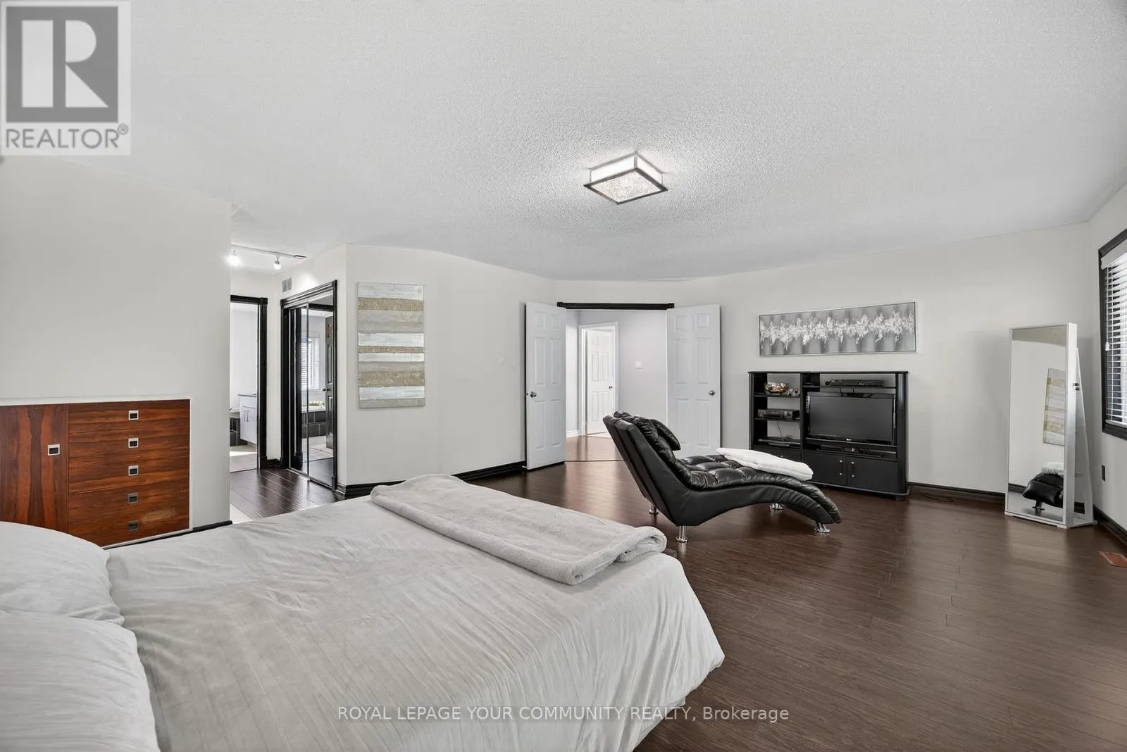 684 EXCELLER CIRCLE