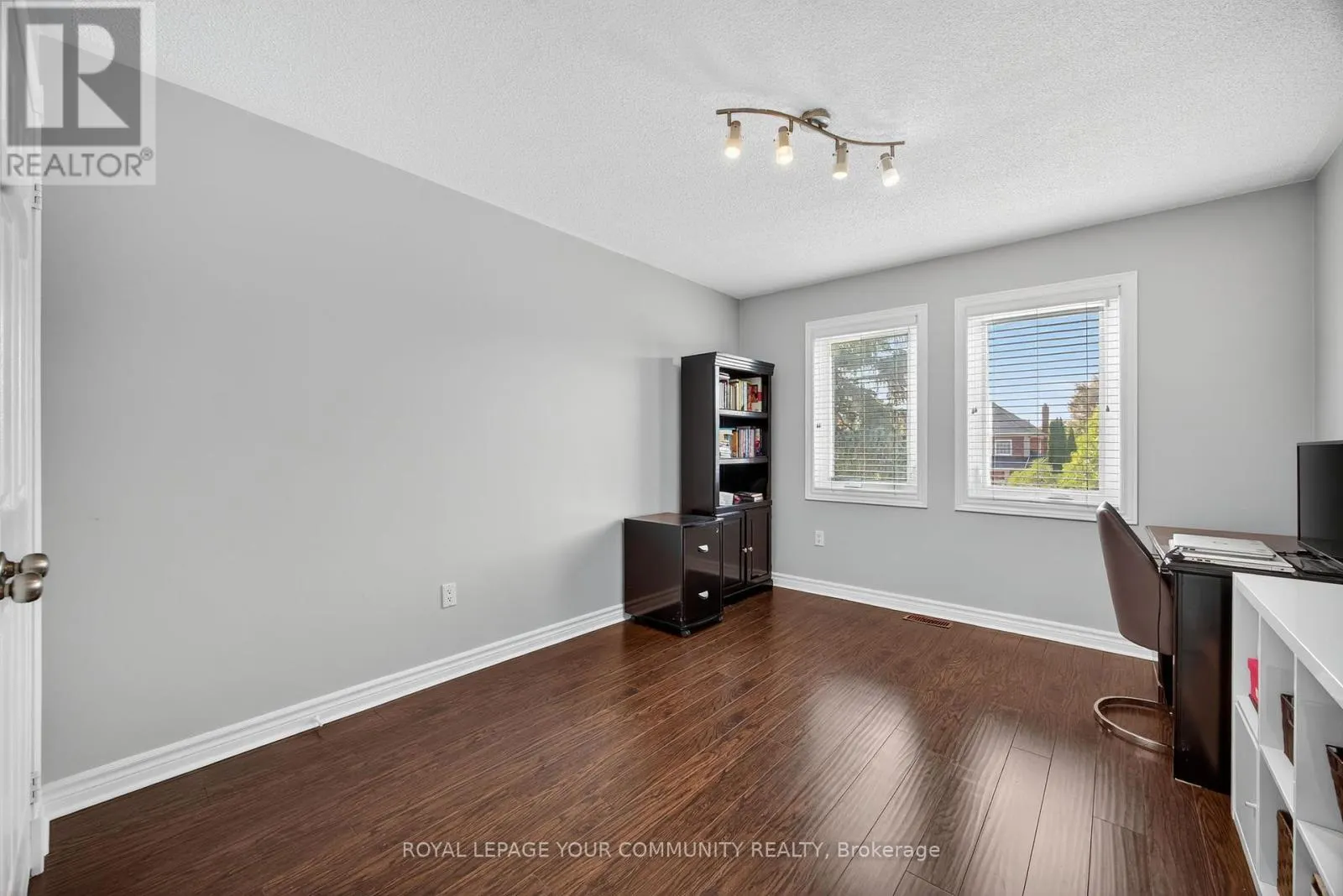 684 EXCELLER CIRCLE