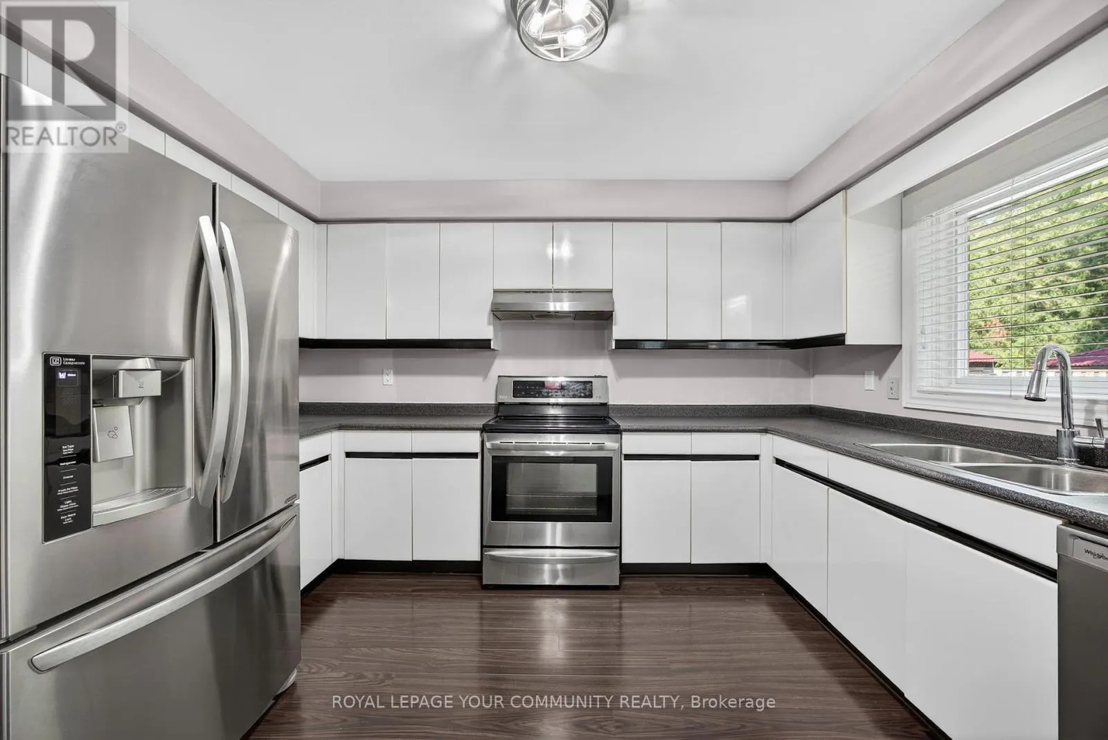 684 EXCELLER CIRCLE