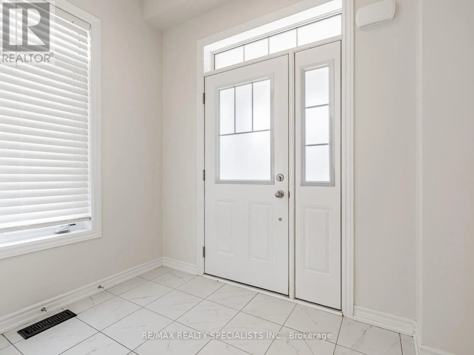 68 FERRAGINE CRESCENT