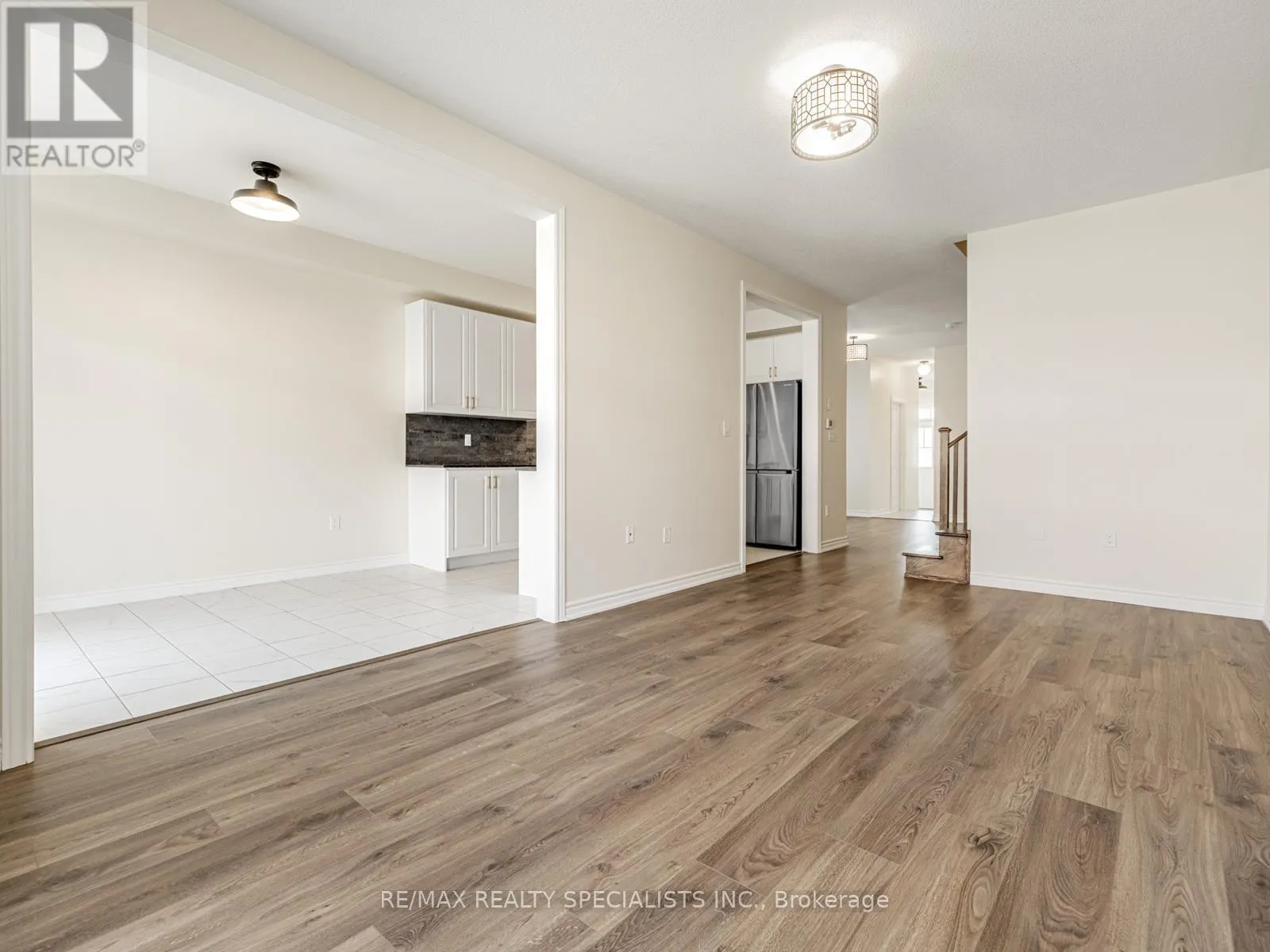 68 FERRAGINE CRESCENT