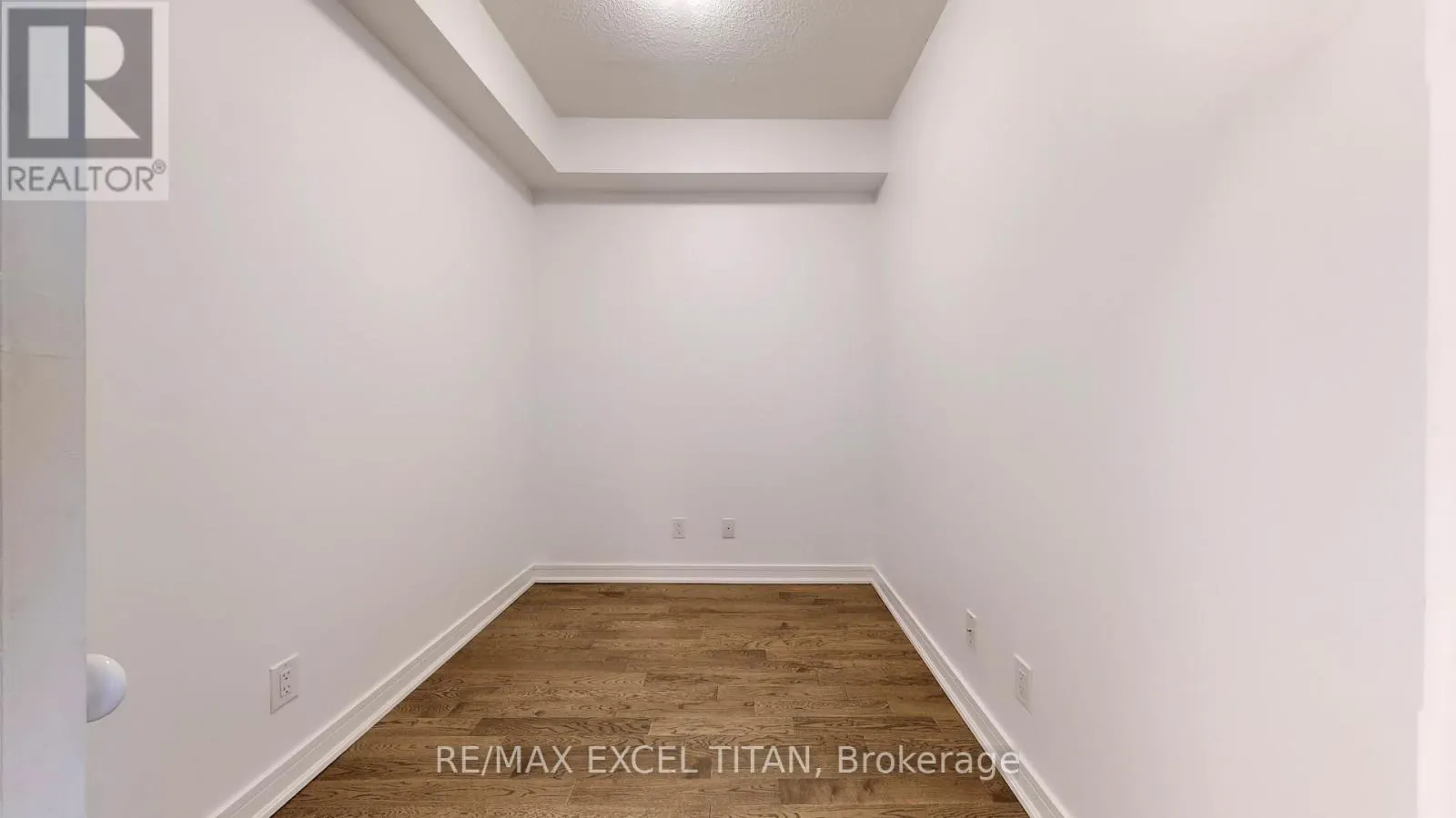 309 - 9205 YONGE STREET