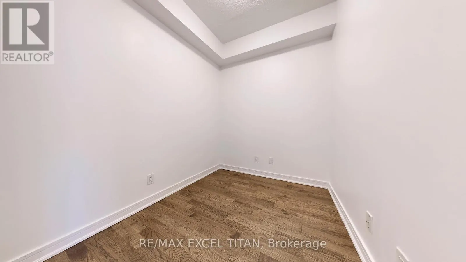 309 - 9205 YONGE STREET