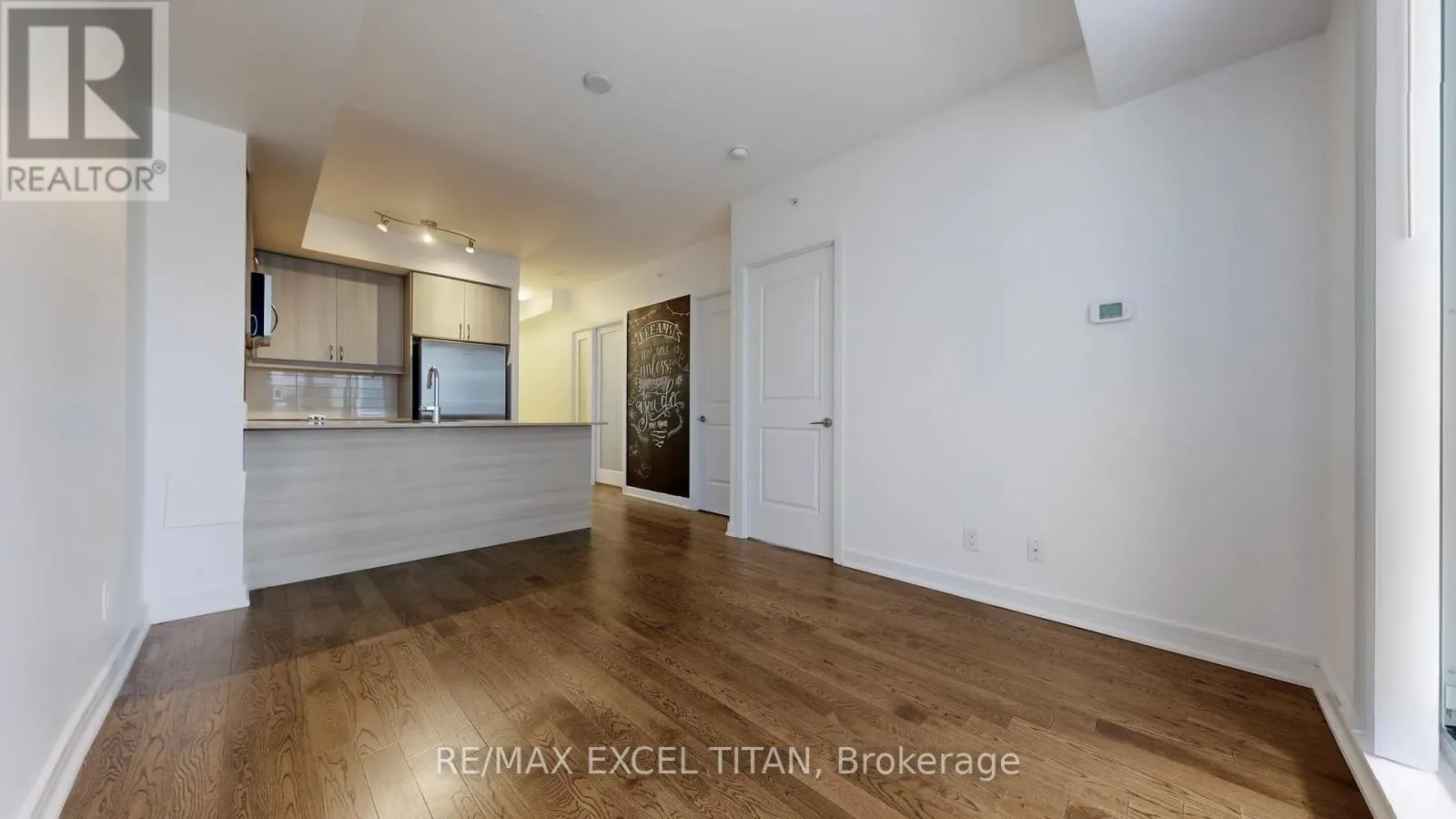 309 - 9205 YONGE STREET
