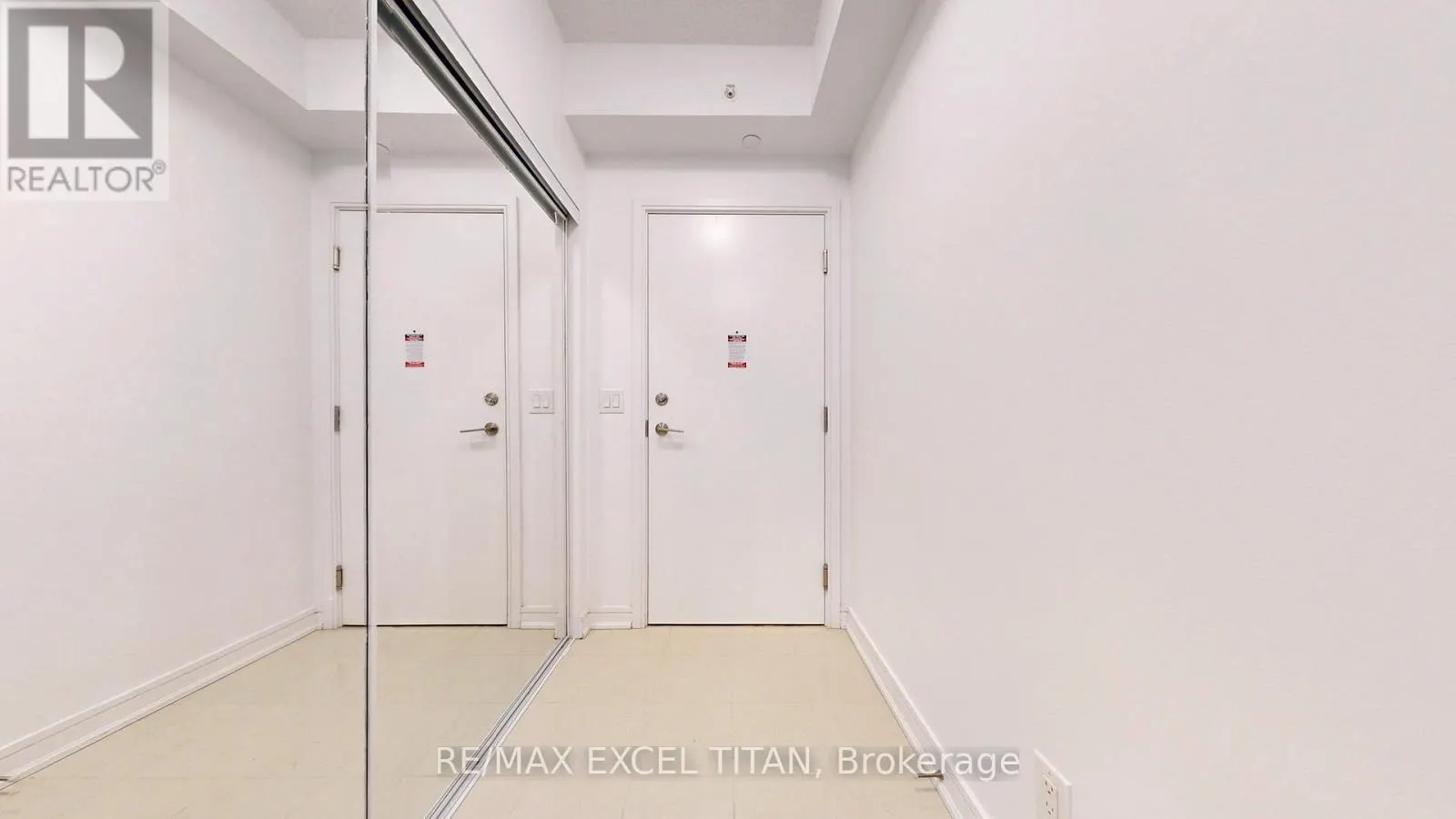 309 - 9205 YONGE STREET