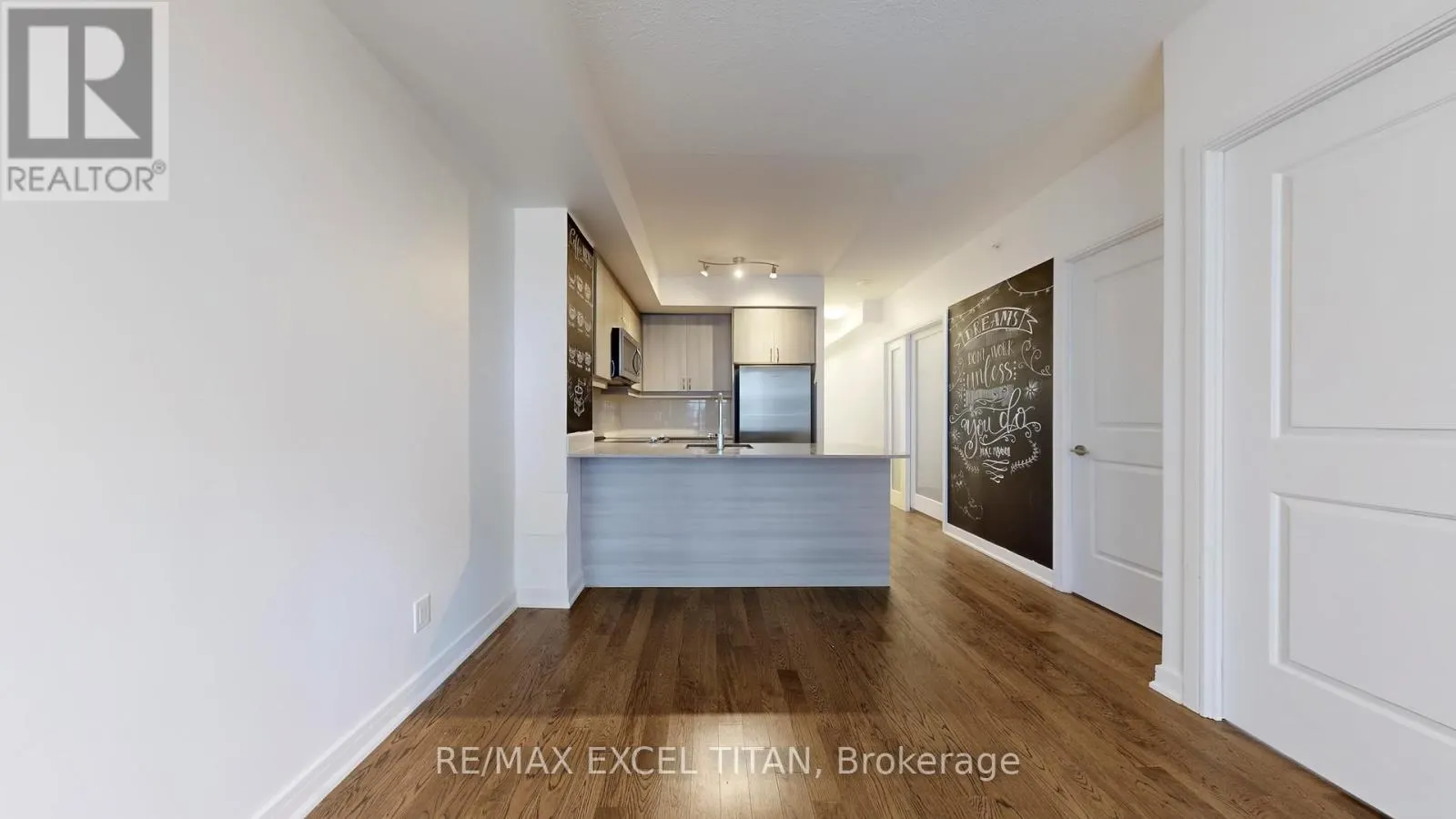 309 - 9205 YONGE STREET