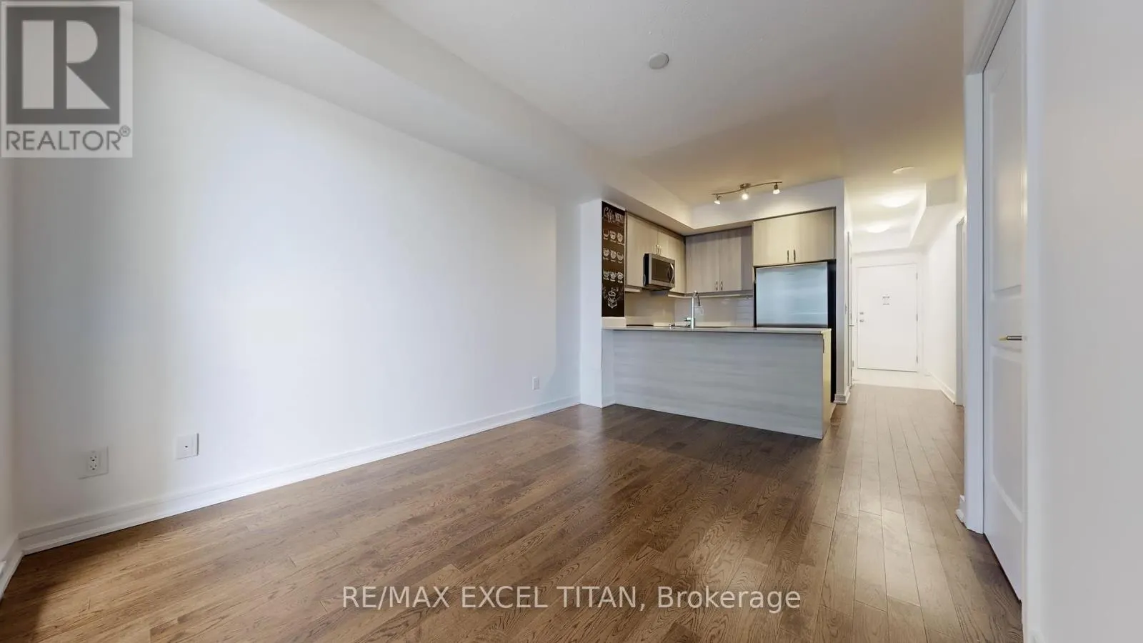 309 - 9205 YONGE STREET