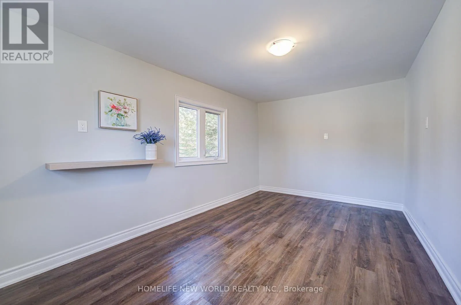 215 WILLOW DRIVE