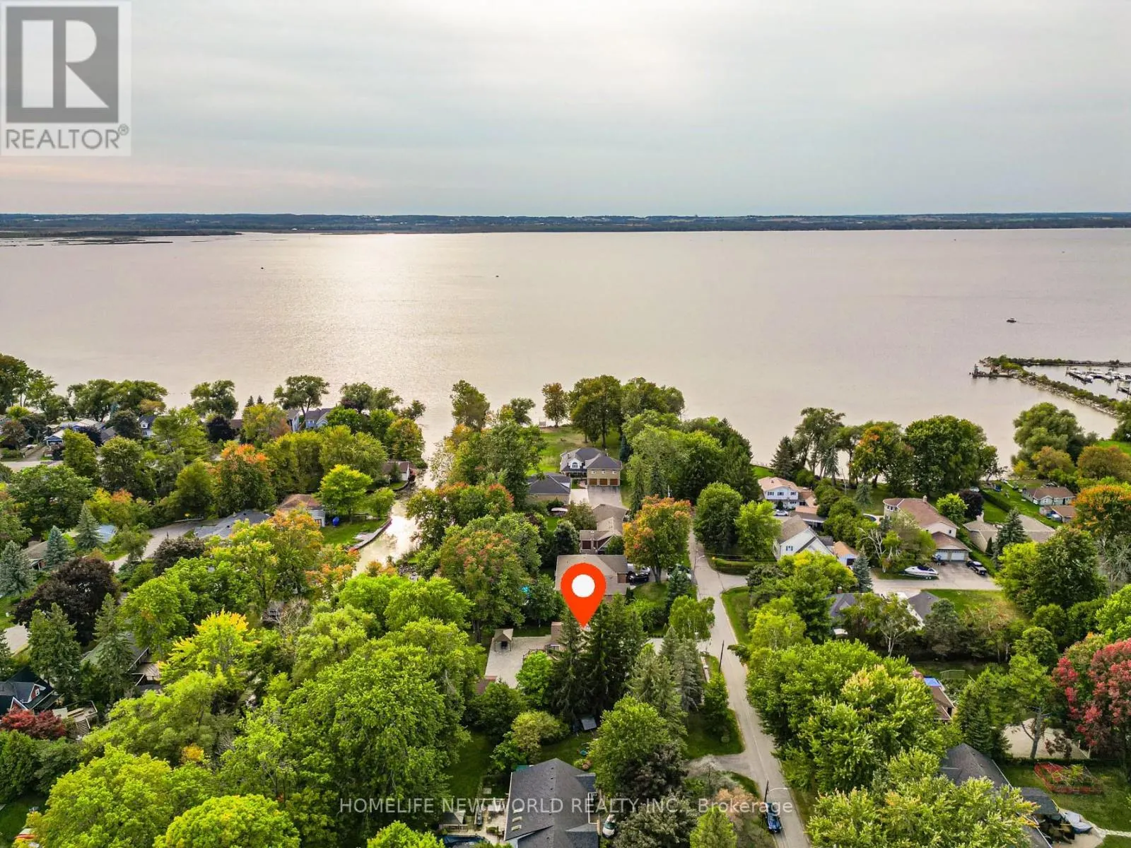 215 WILLOW DRIVE