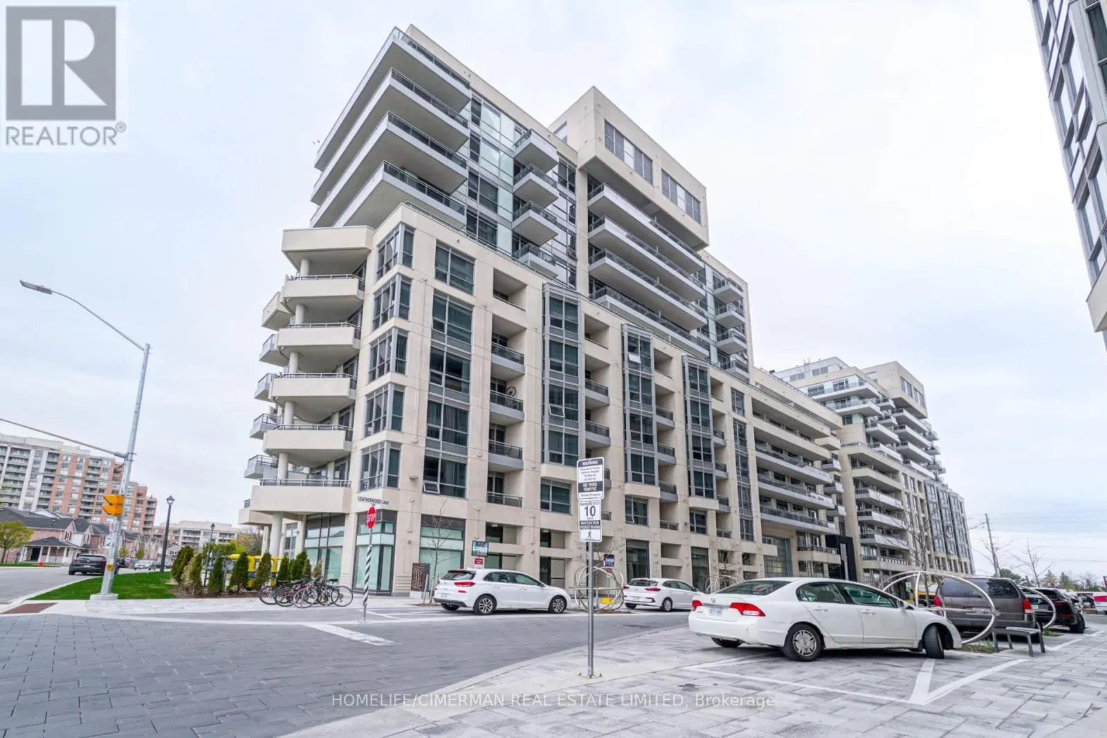 810 - 9191 YONGE STREET
