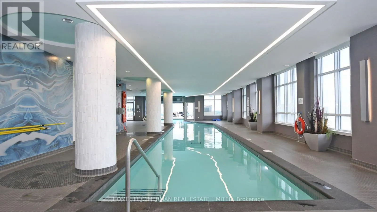810 - 9191 YONGE STREET