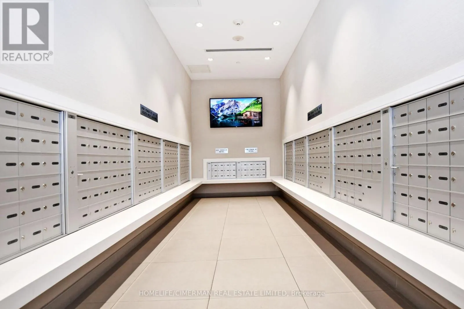 810 - 9191 YONGE STREET