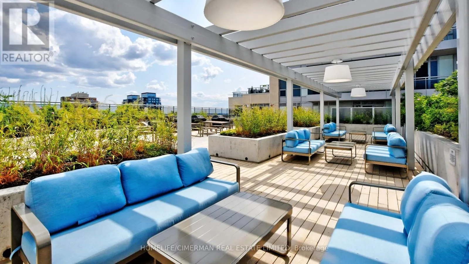 810 - 9191 YONGE STREET