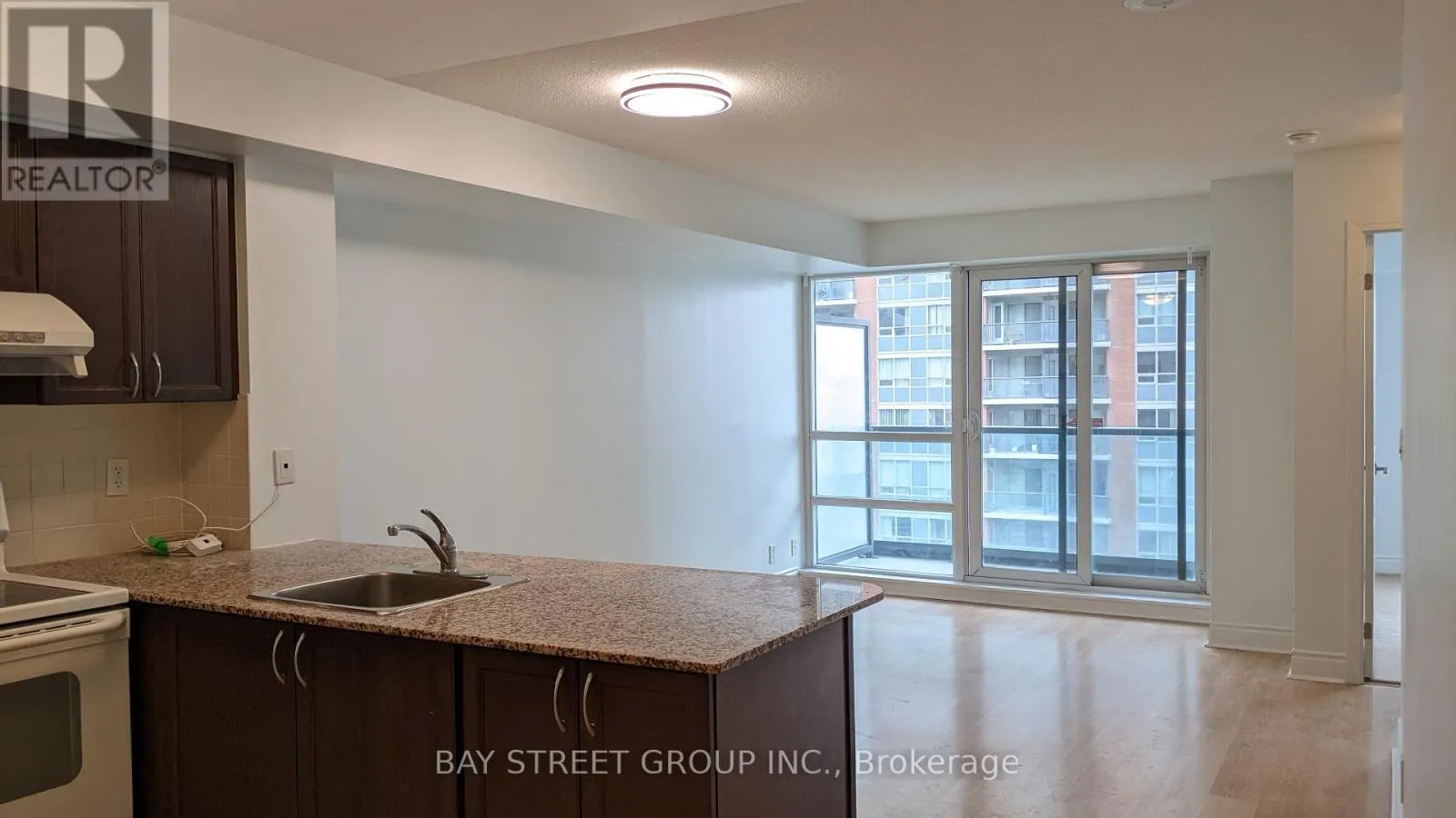 910 - 55 SOUTH TOWN CENTRE BOULEVARD