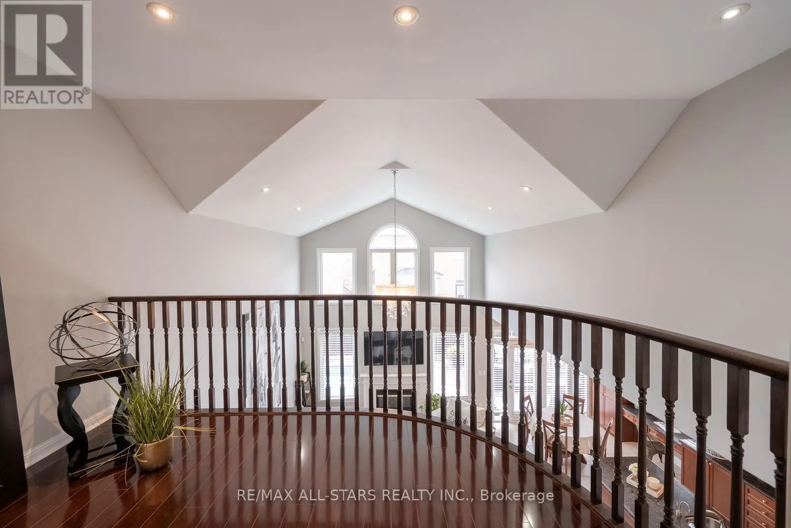 134 STEPHENSBROOK CIRCLE