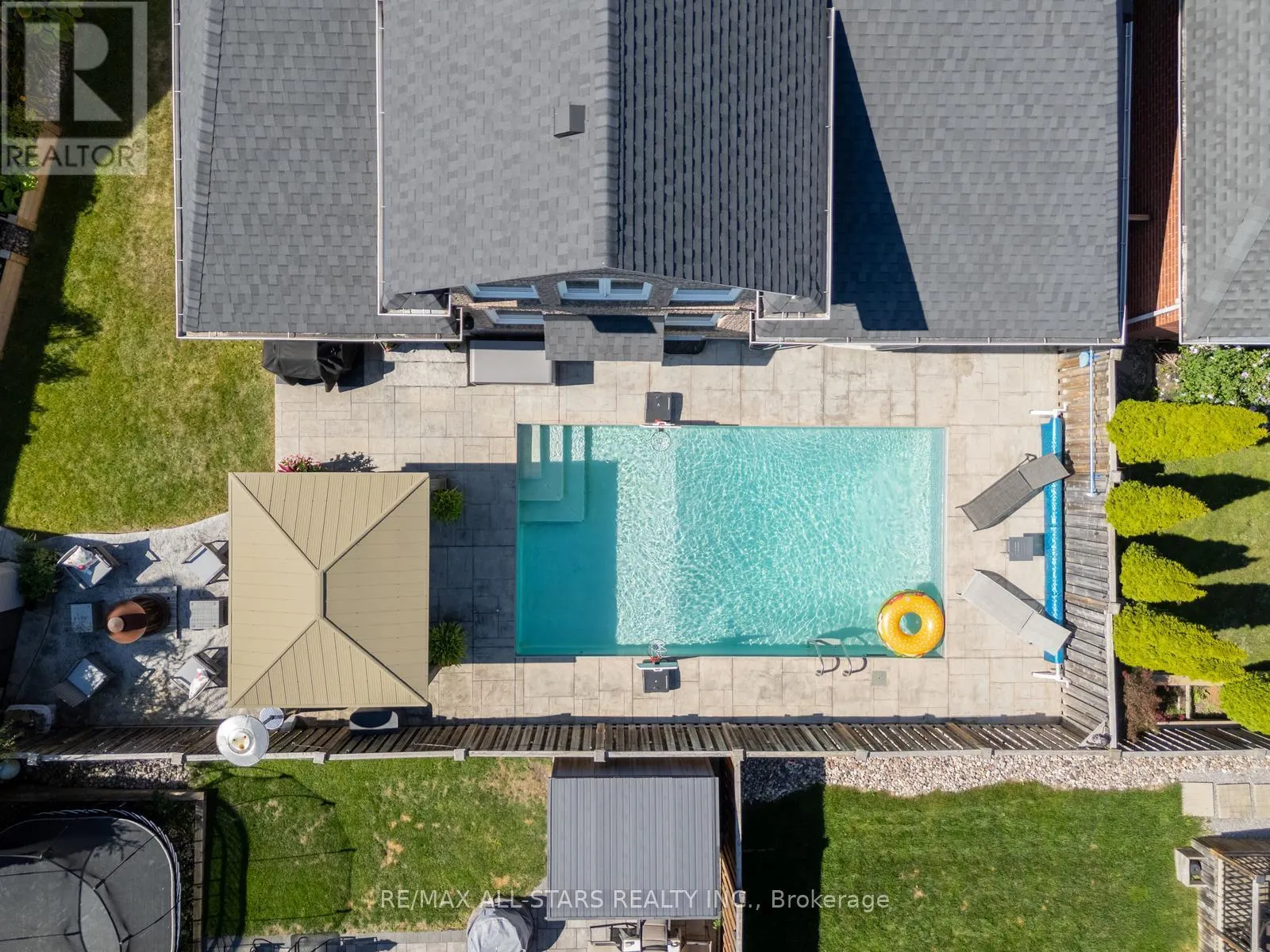 134 STEPHENSBROOK CIRCLE