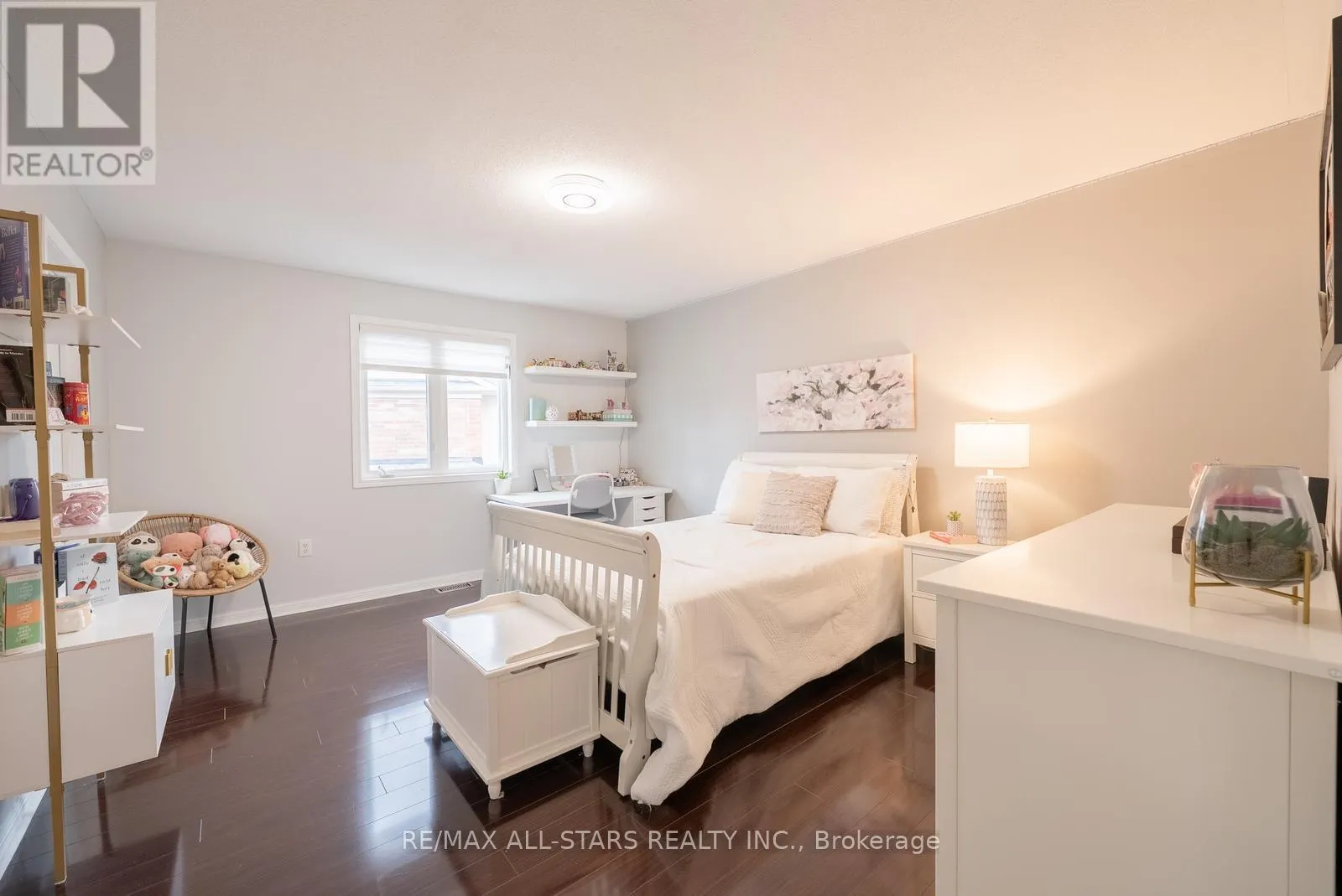 134 STEPHENSBROOK CIRCLE