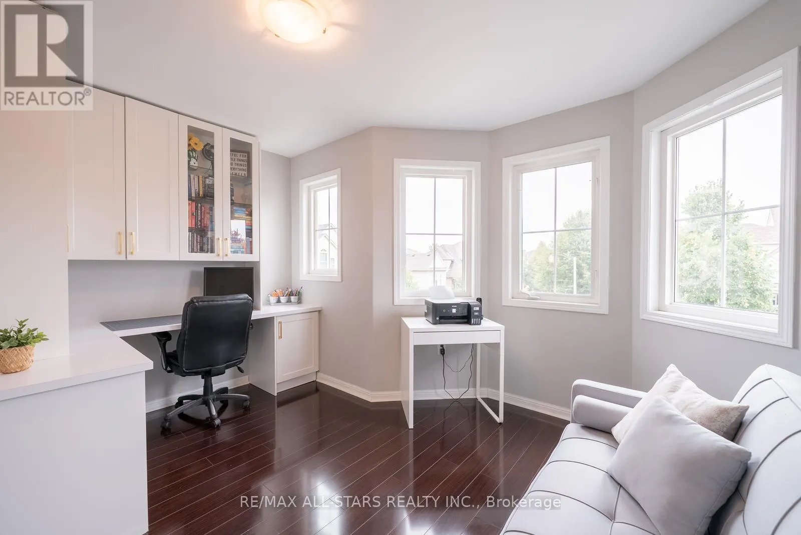 134 STEPHENSBROOK CIRCLE