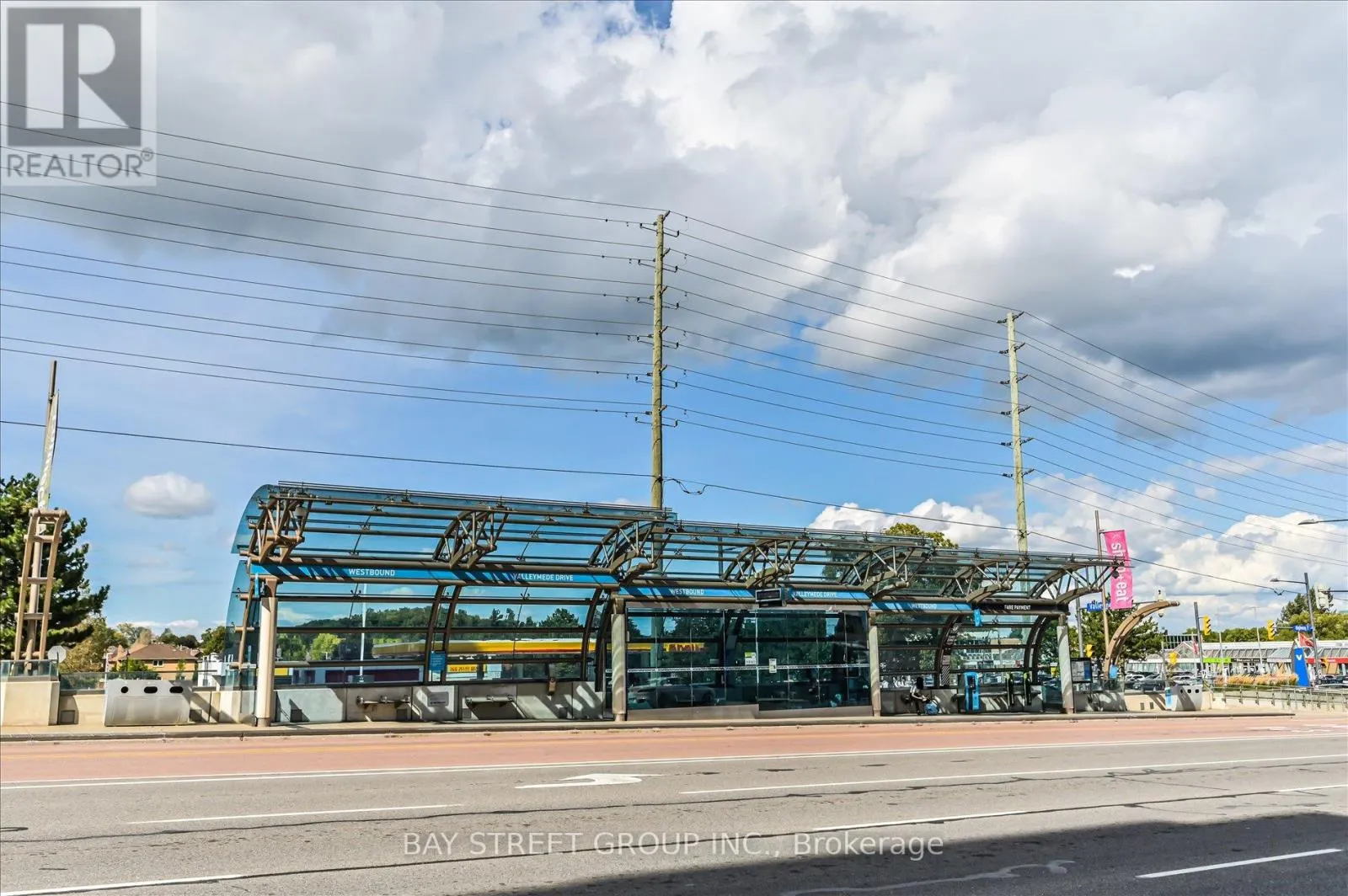 PH06 - 398 HIGHWAY 7 ROAD E