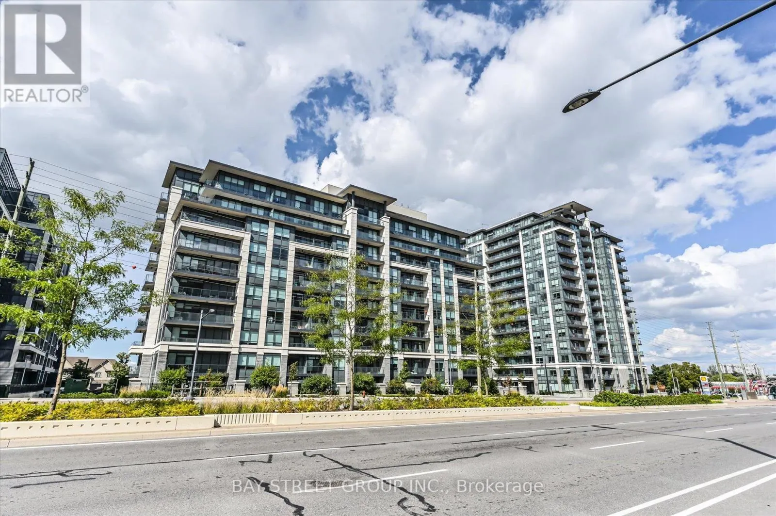 PH06 - 398 HIGHWAY 7 ROAD E