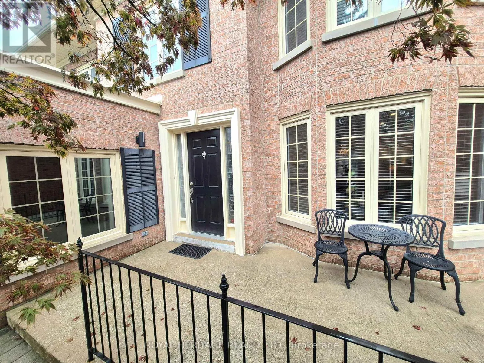 16 COWLES COURT