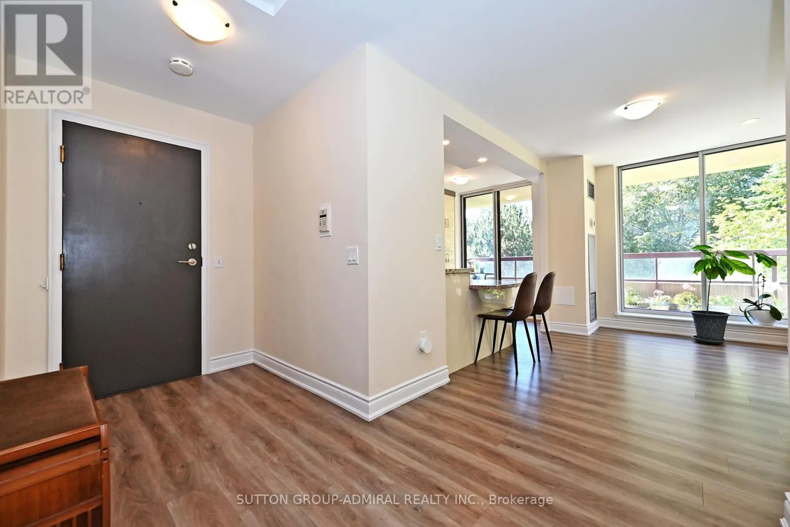 203 - 91 TOWNSGATE DRIVE