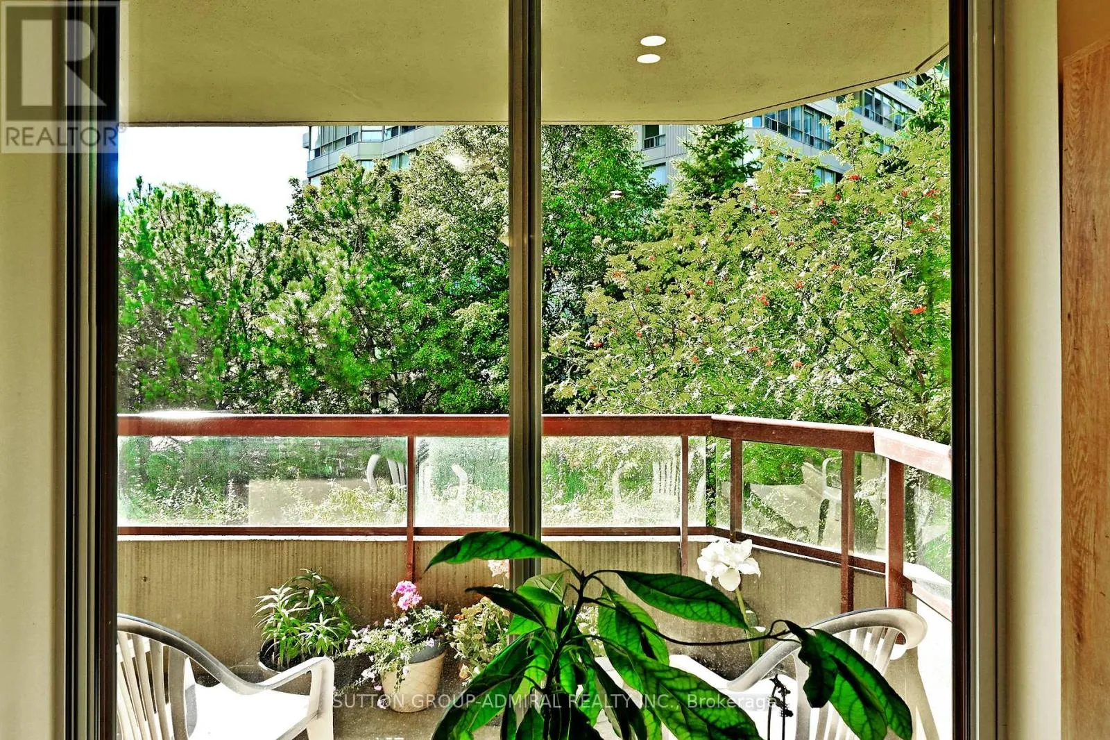 203 - 91 TOWNSGATE DRIVE