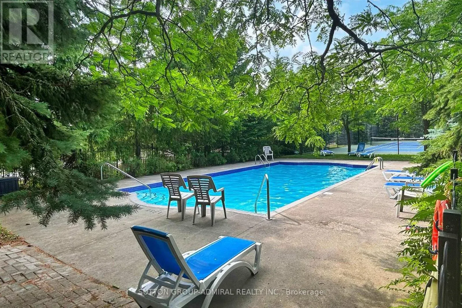 203 - 91 TOWNSGATE DRIVE