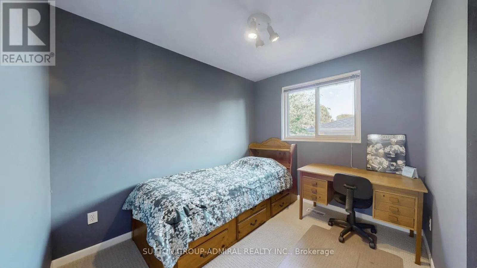 62 SHIELDMARK CRESCENT