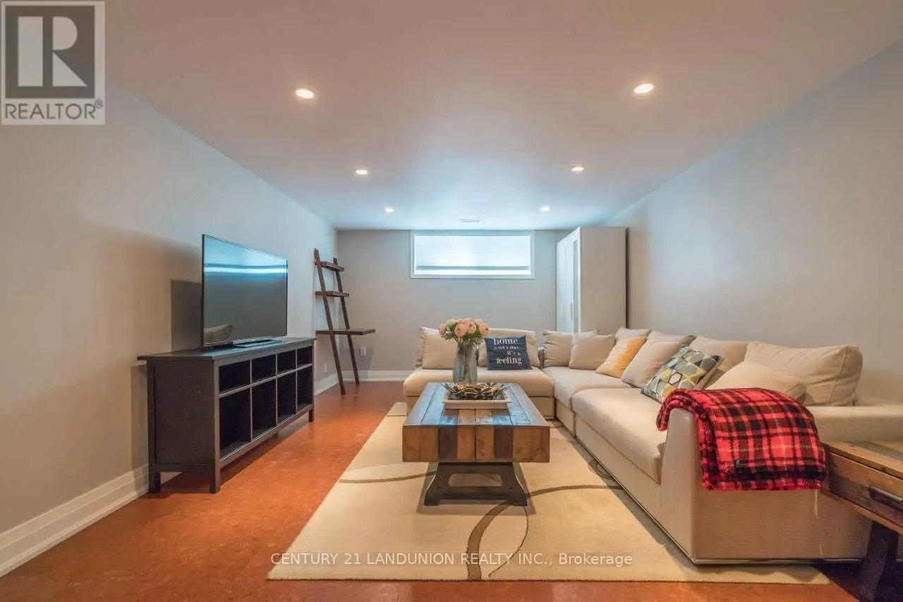 71 STODDART DRIVE