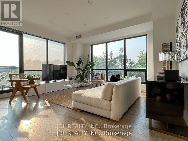 202B - 9090 YONGE STREET