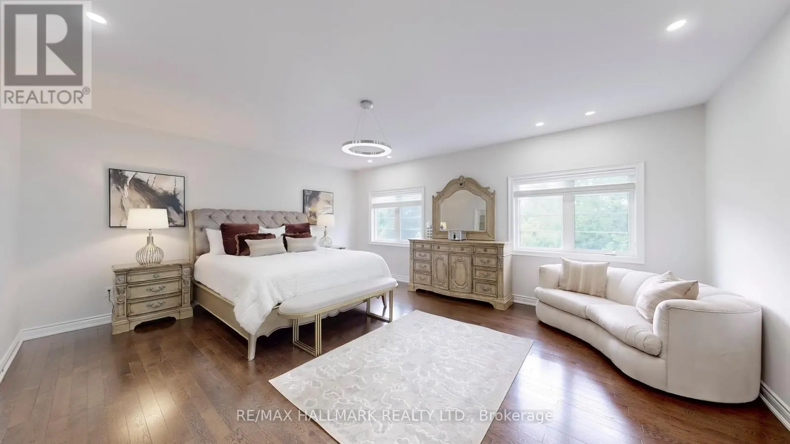 126 SIR STEVENS DRIVE