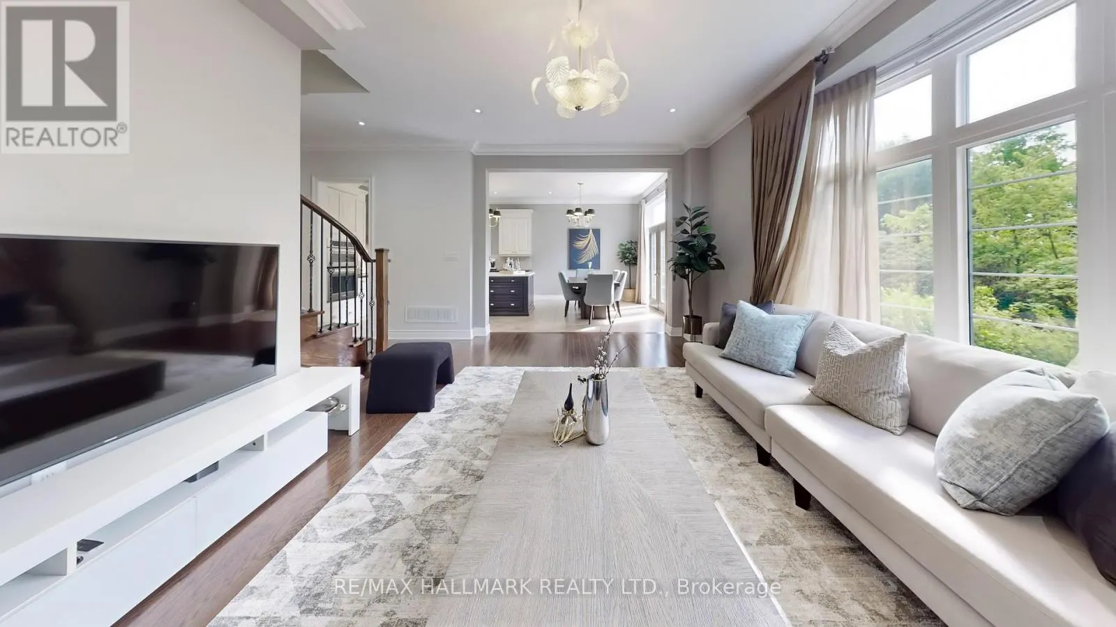 126 SIR STEVENS DRIVE