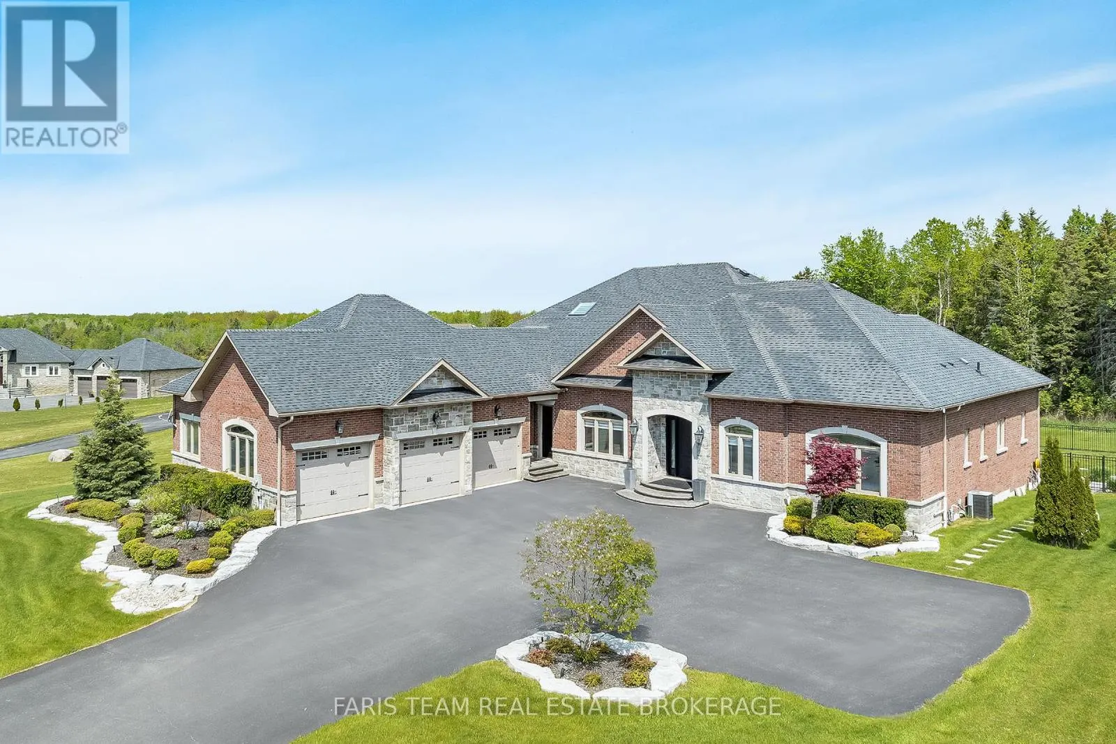 158 DALE CRESCENT