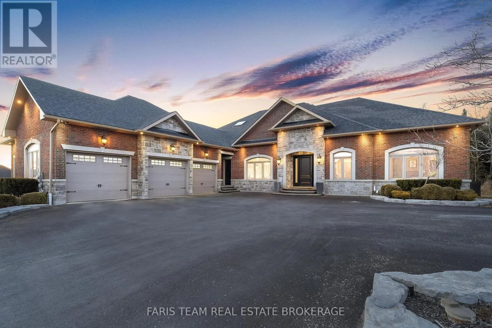 158 DALE CRESCENT