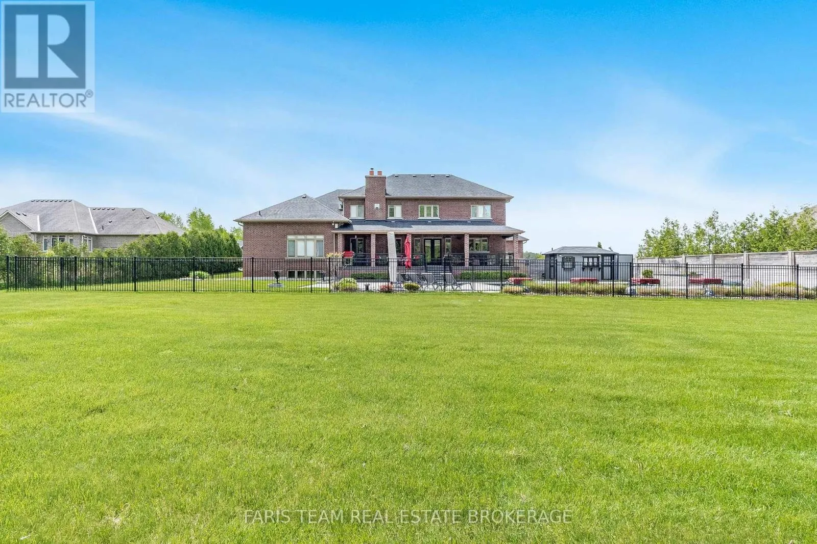 158 DALE CRESCENT