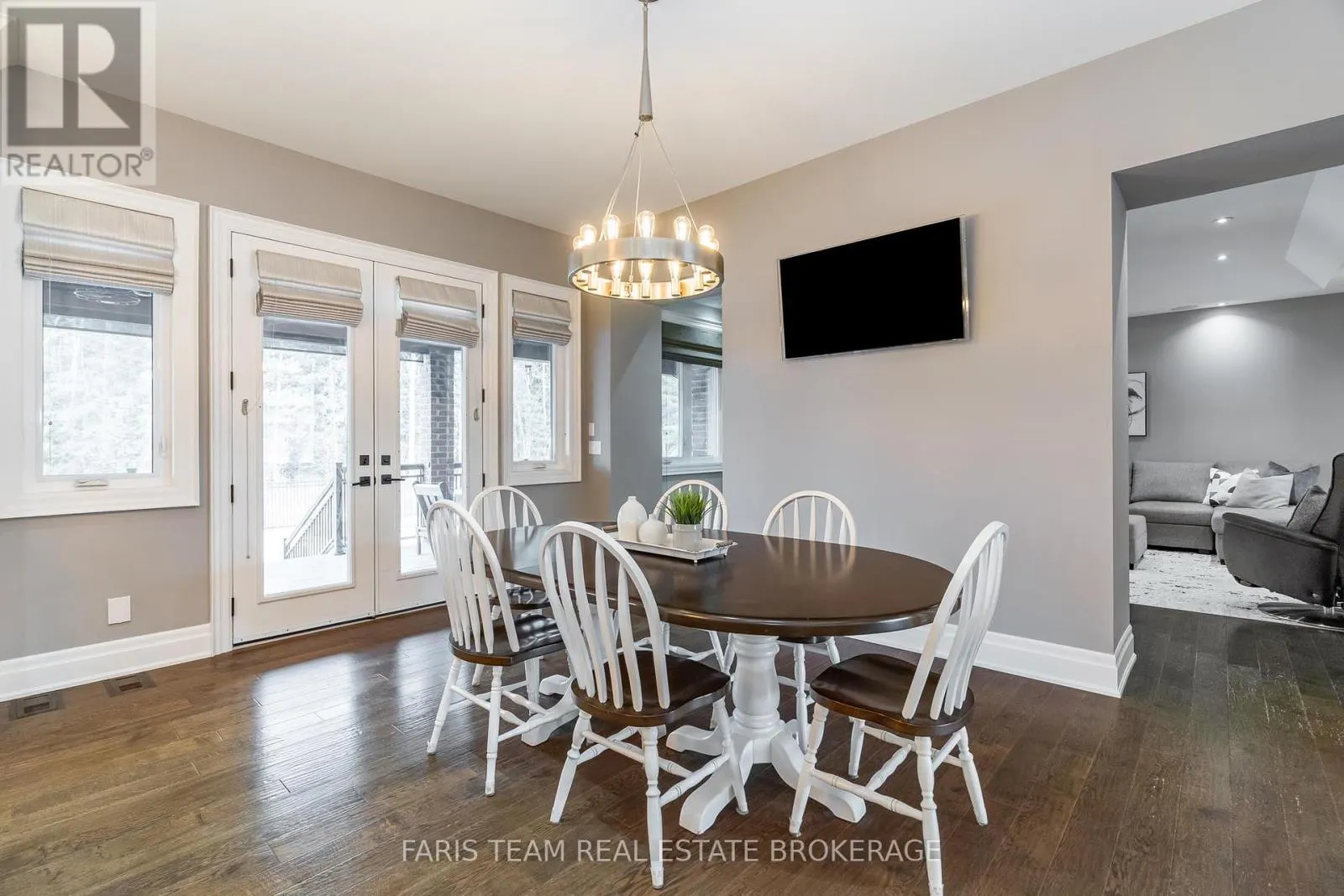 158 DALE CRESCENT