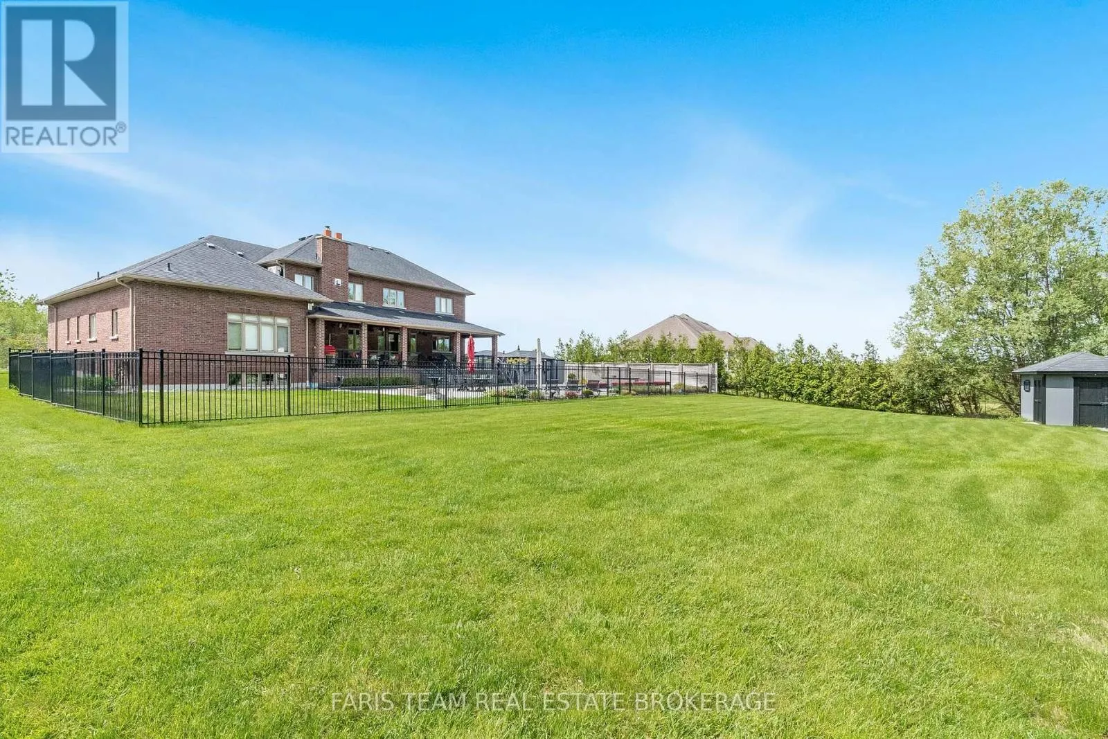 158 DALE CRESCENT