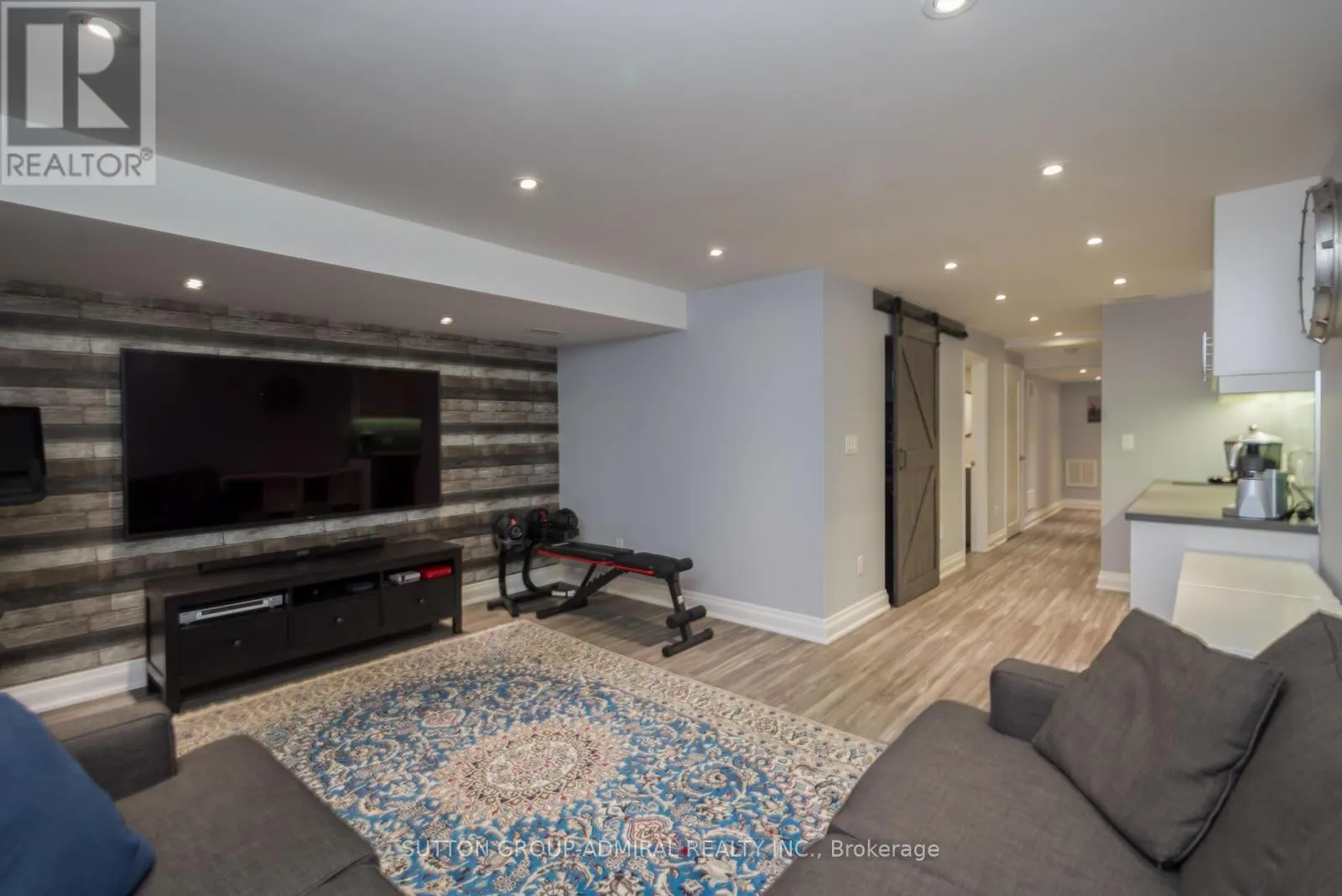 227 CANADA DRIVE