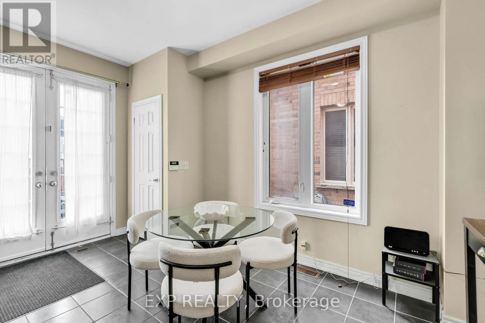 25 ABBERLEY STREET