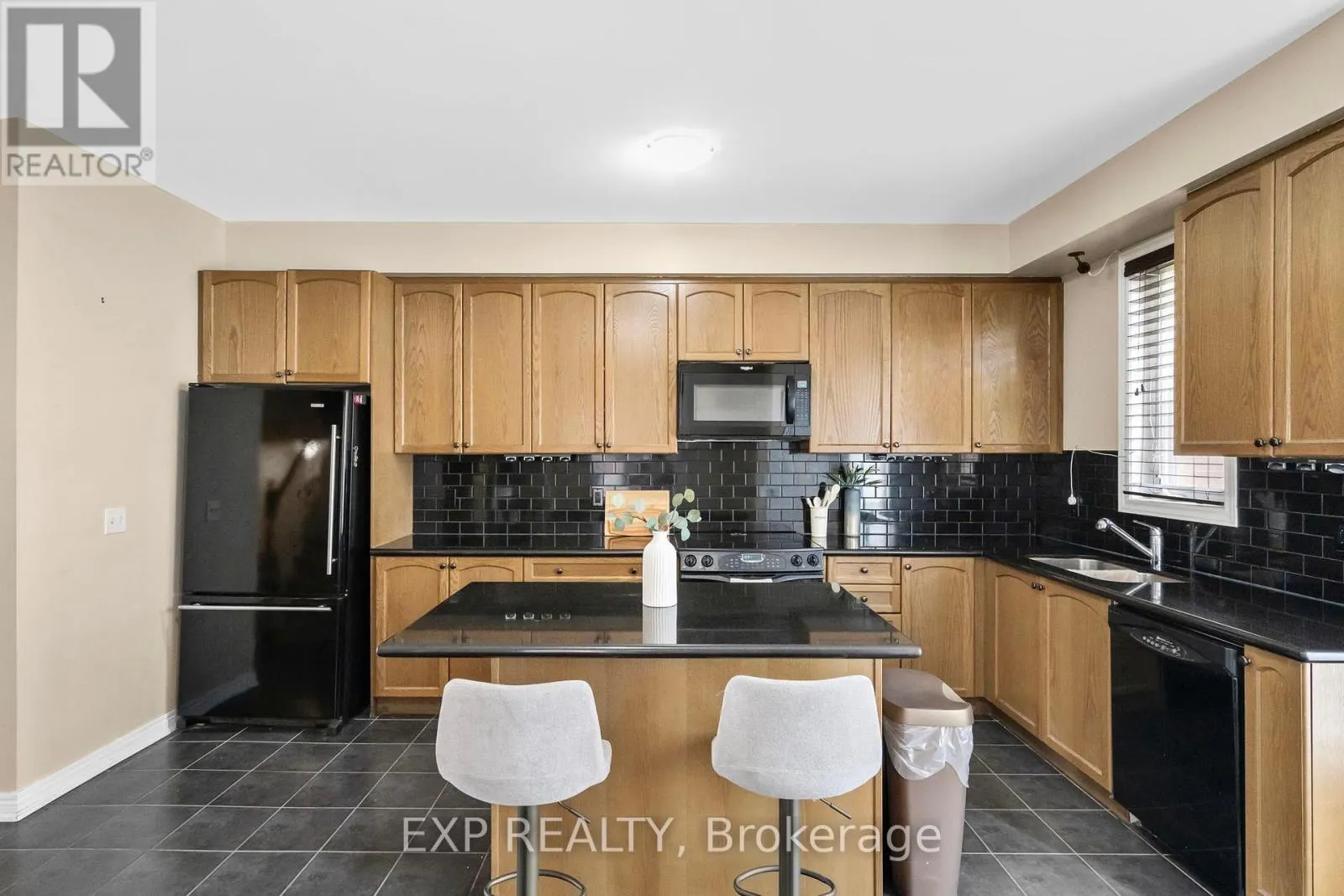 25 ABBERLEY STREET