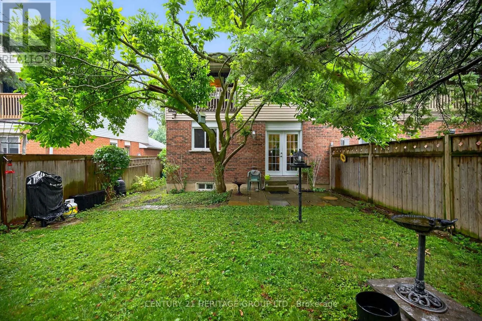 374 MAPLEGROVE AVENUE