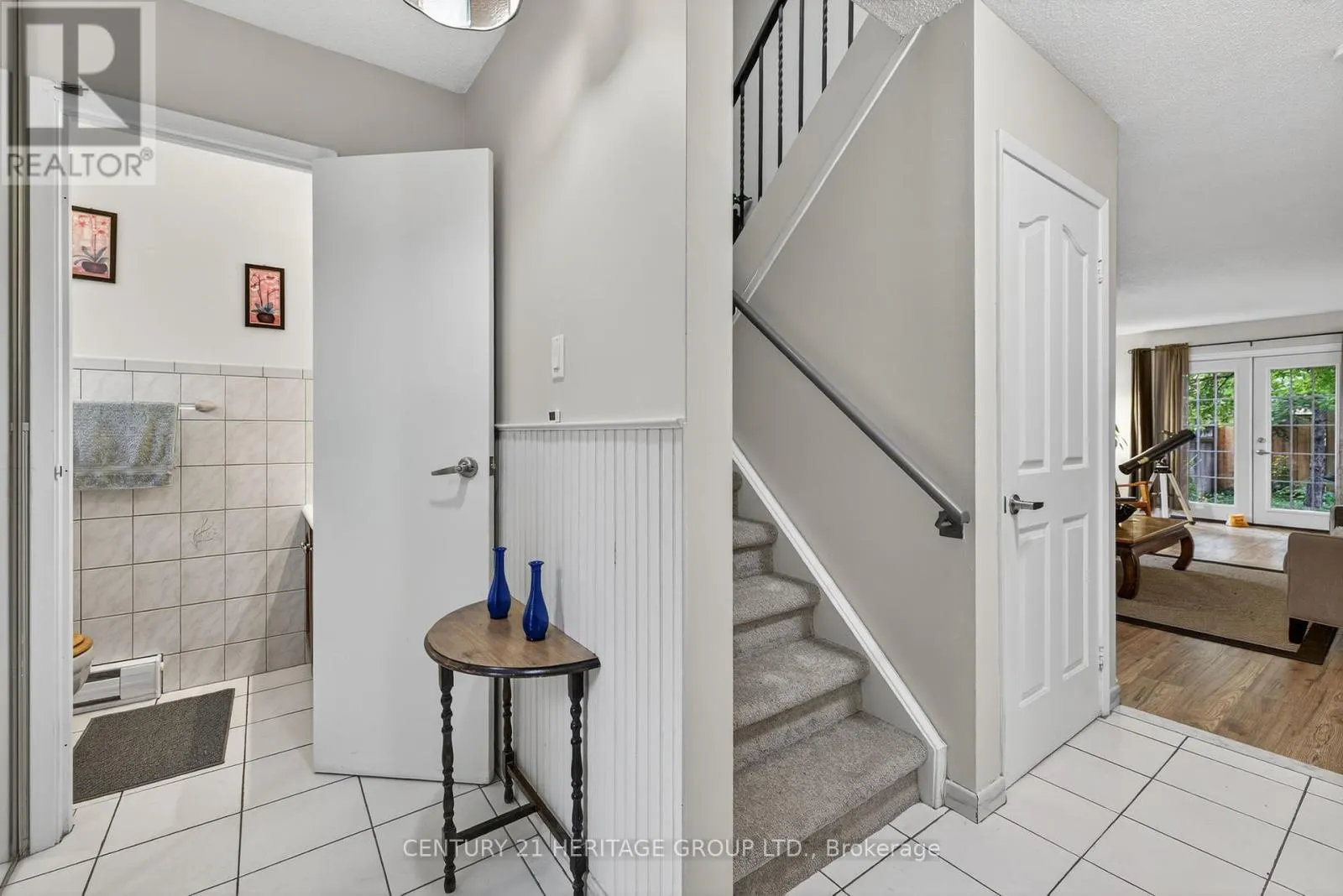 374 MAPLEGROVE AVENUE