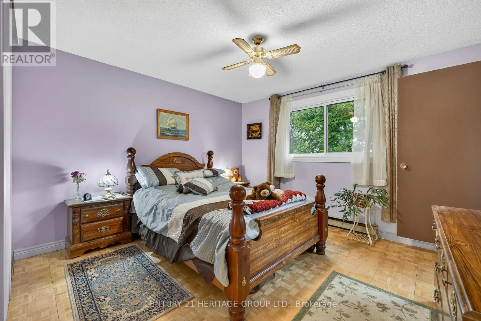 374 MAPLEGROVE AVENUE