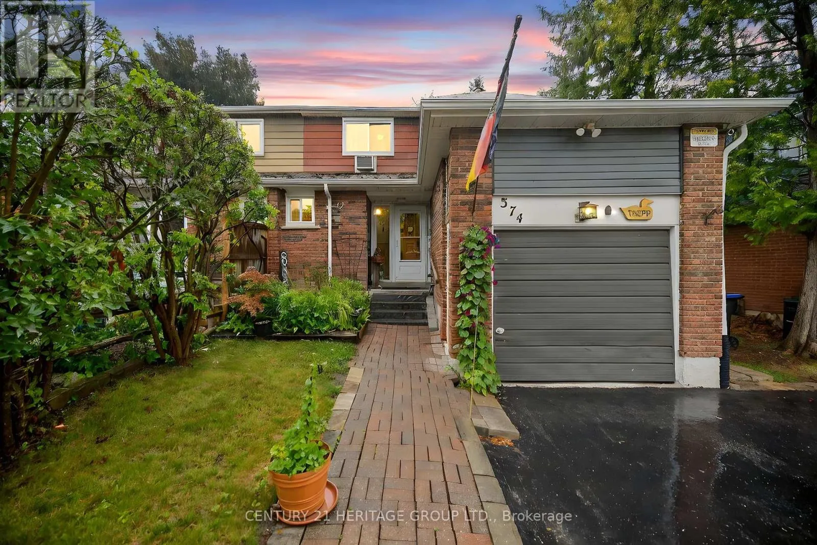 374 MAPLEGROVE AVENUE