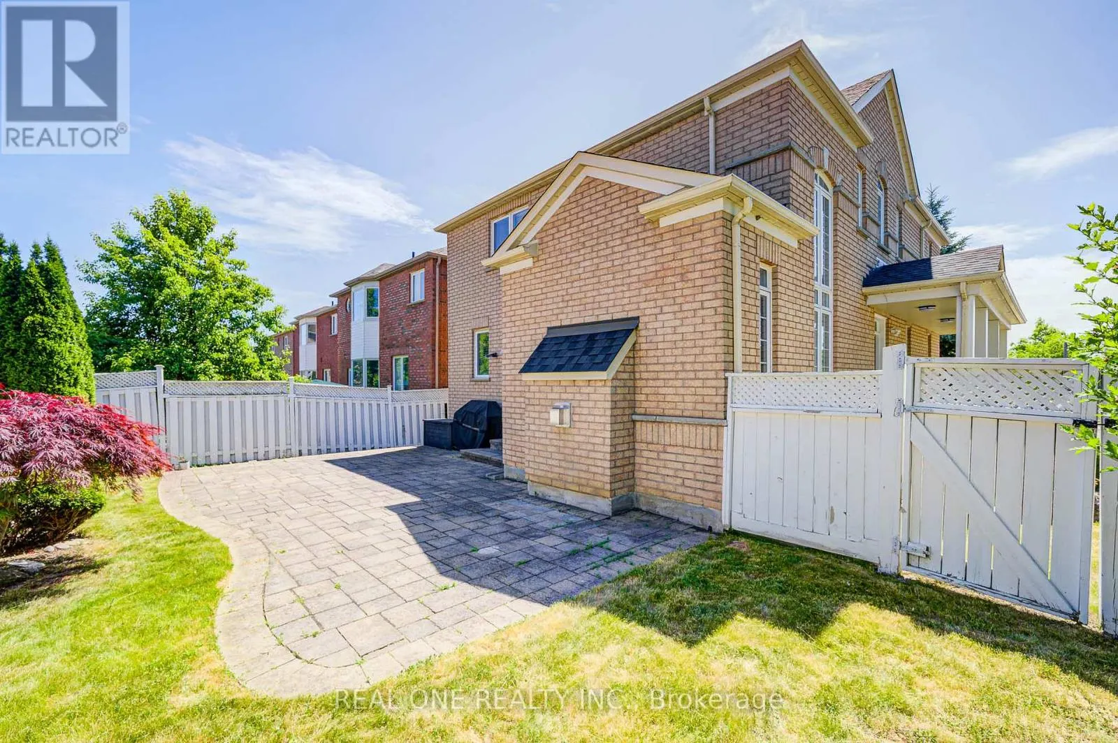 35 RIDGECREST ROAD