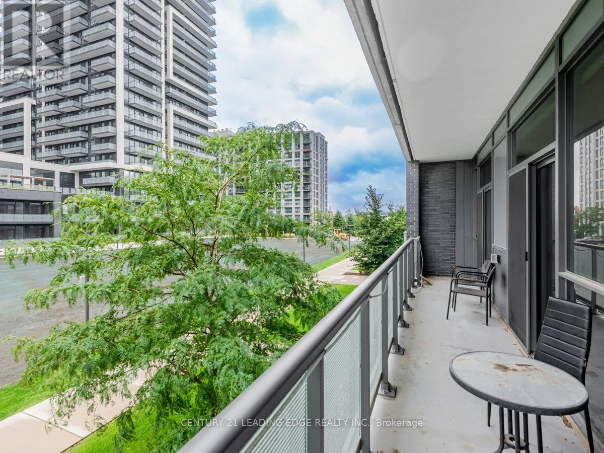 203 - 65 ONEIDA CRESCENT