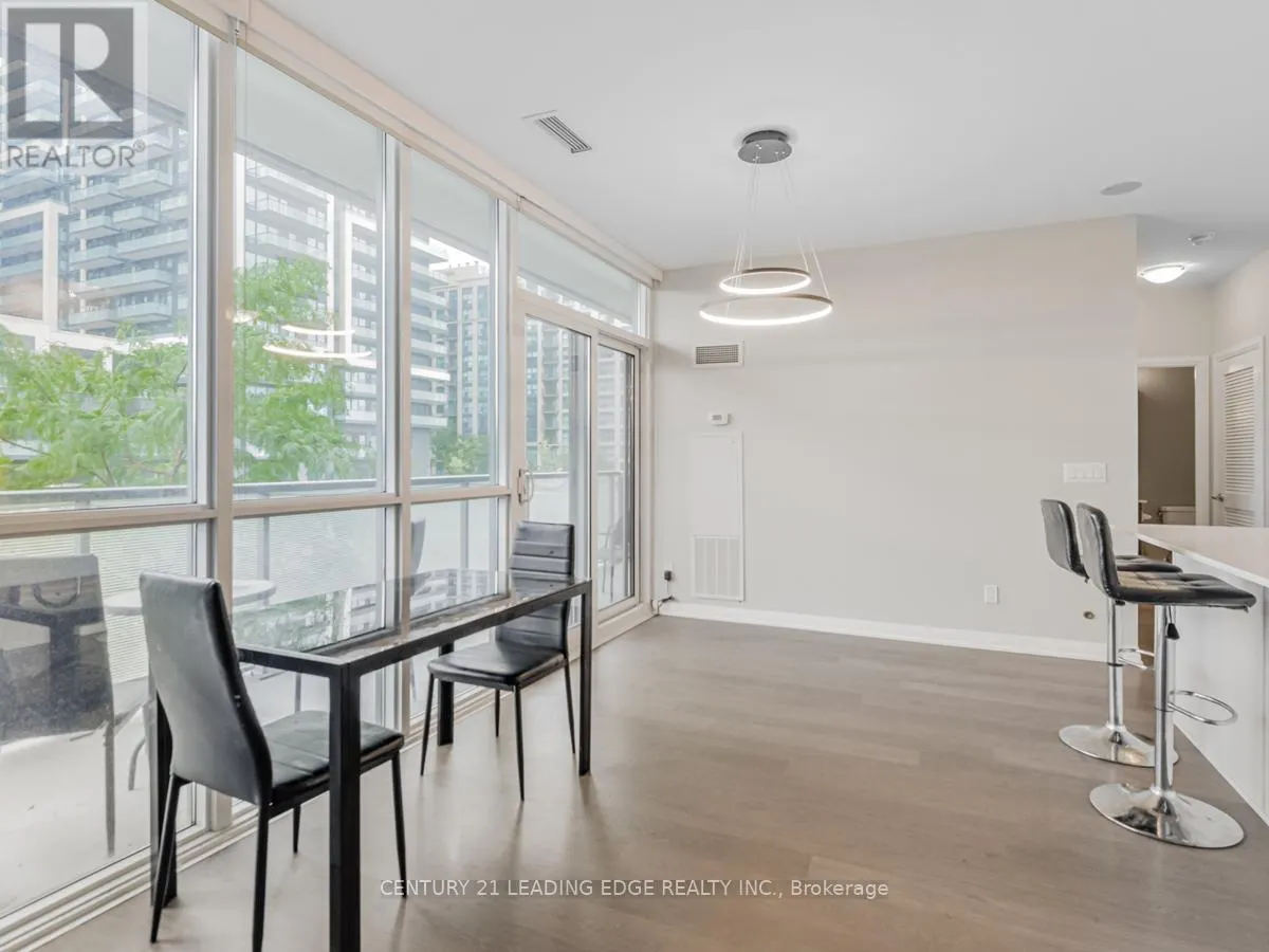203 - 65 ONEIDA CRESCENT