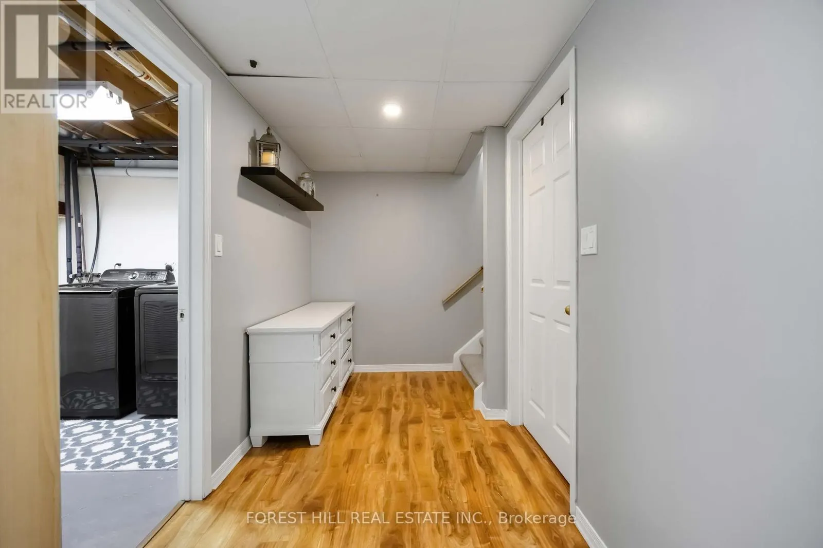101 GRAY AVENUE