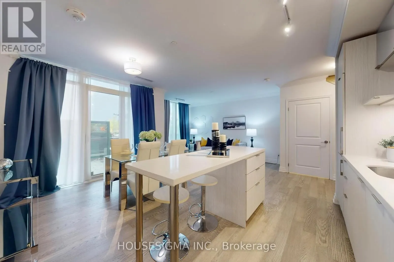101 - 18 ROUGE VALLEY DRIVE